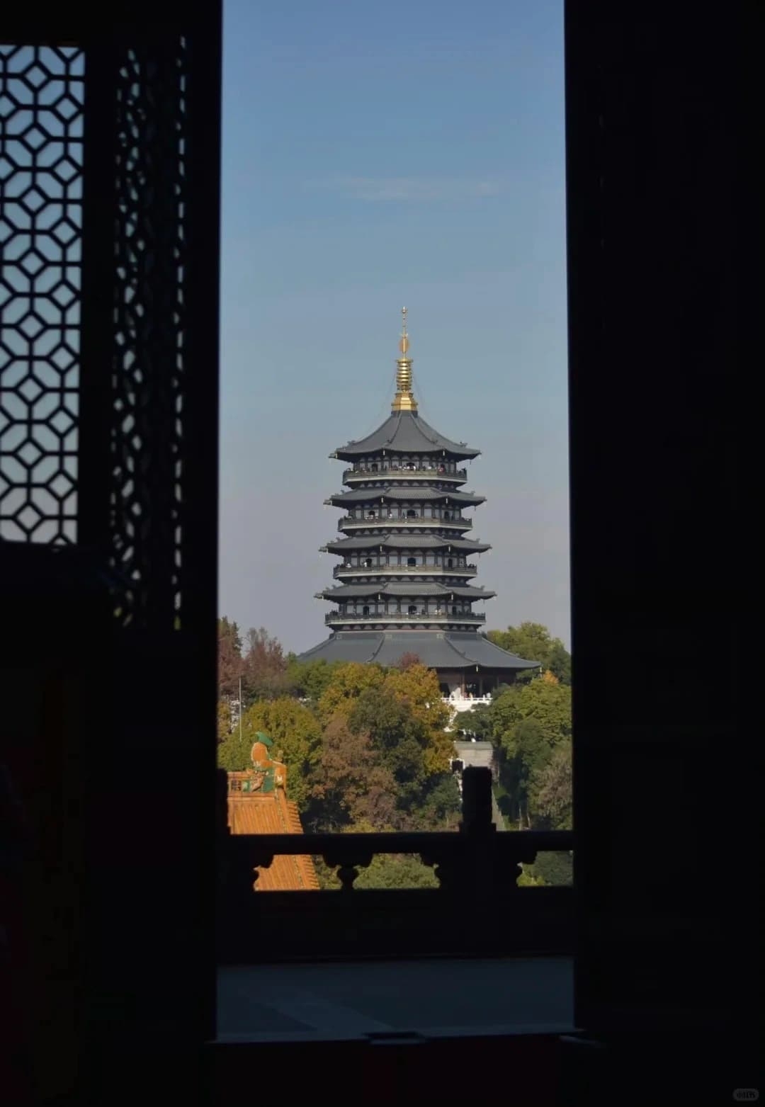 West Lake Jiuyao Mountain (2)