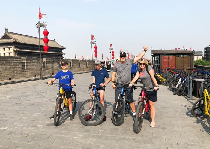 Old Chengdu Alley Walking Experience