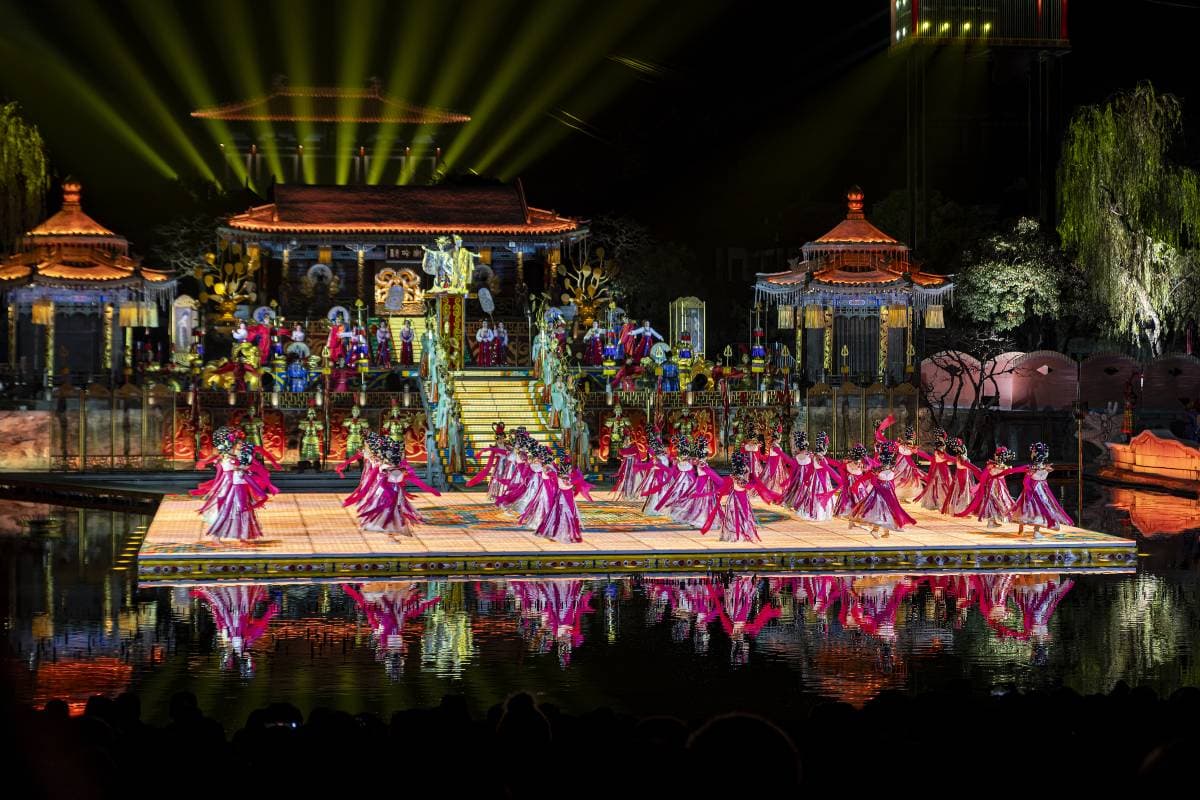 Song of Everlasting Sorrow Performance