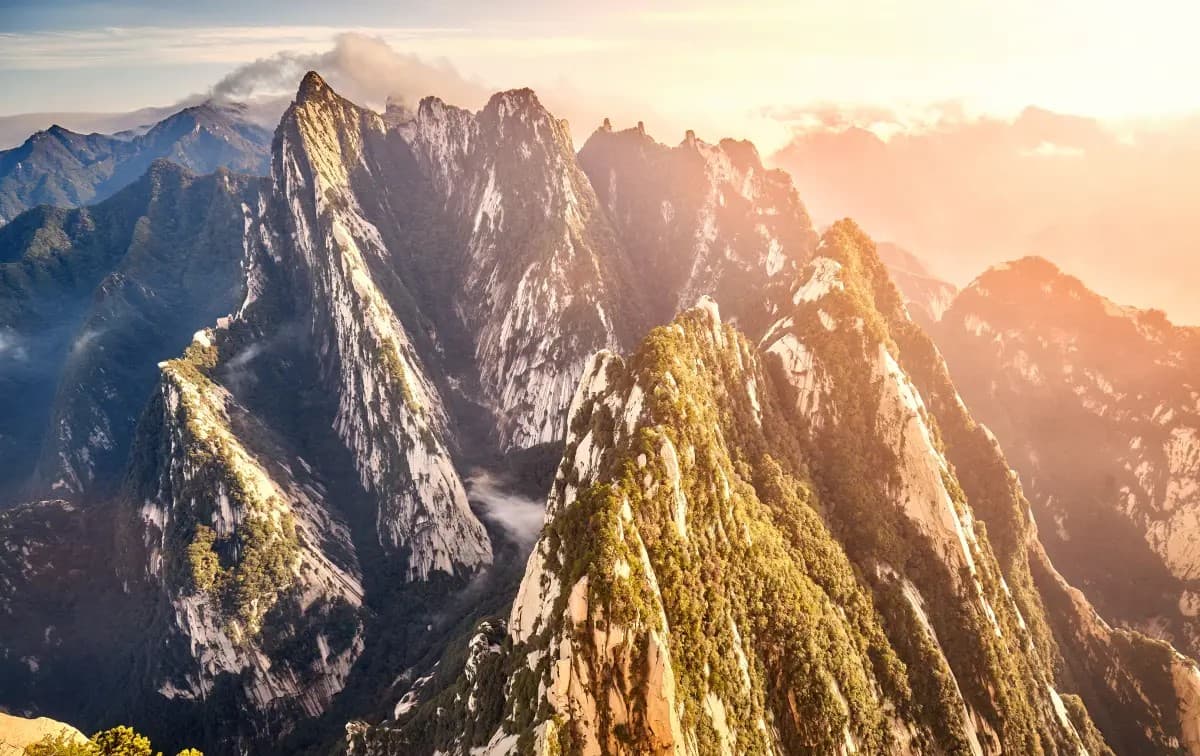 Bespoke Mt. Hua Tour from Xi’an: Explore China’s Spectacular Peaks