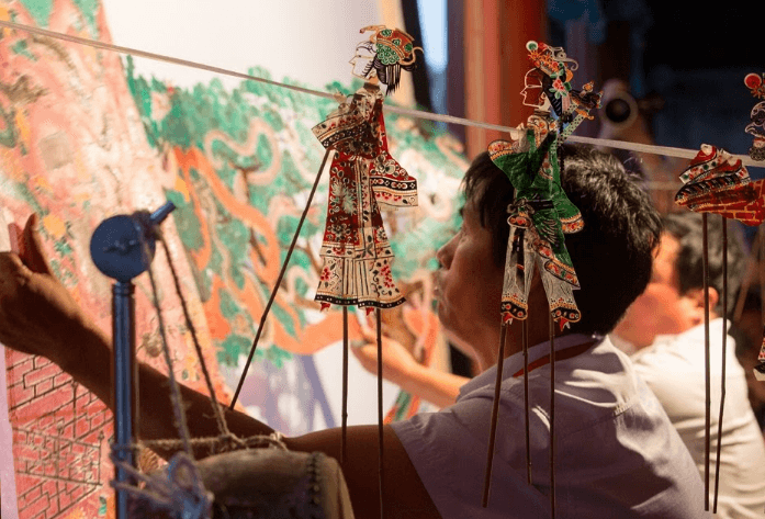 shadow puppet show 03