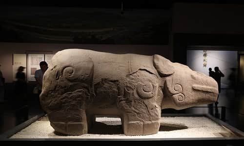 2-Day Chengdu Culture Escape: Sanxingdui, Ancient Town & Local Life