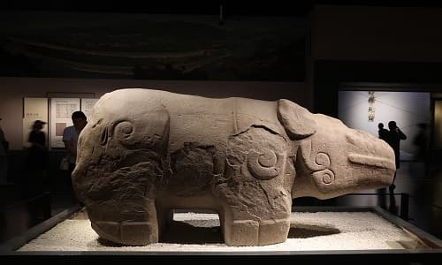 2-Day Chengdu Culture Escape: Sanxingdui, Ancient Town & Local Life