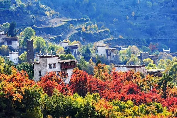 Jiaju Tibetan Village Sightseeing