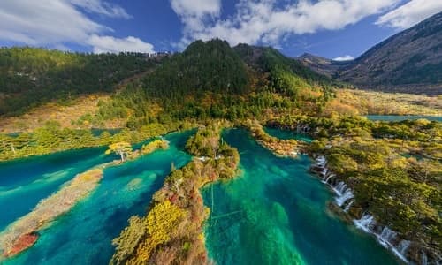 Sichuan Jiuzhaigou Gate