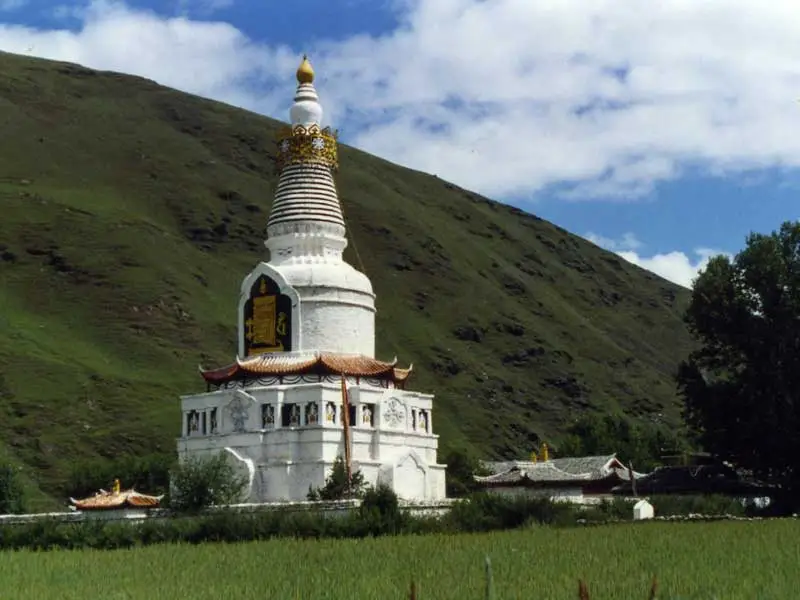 Xinduqiao Grassland & Village Corridor