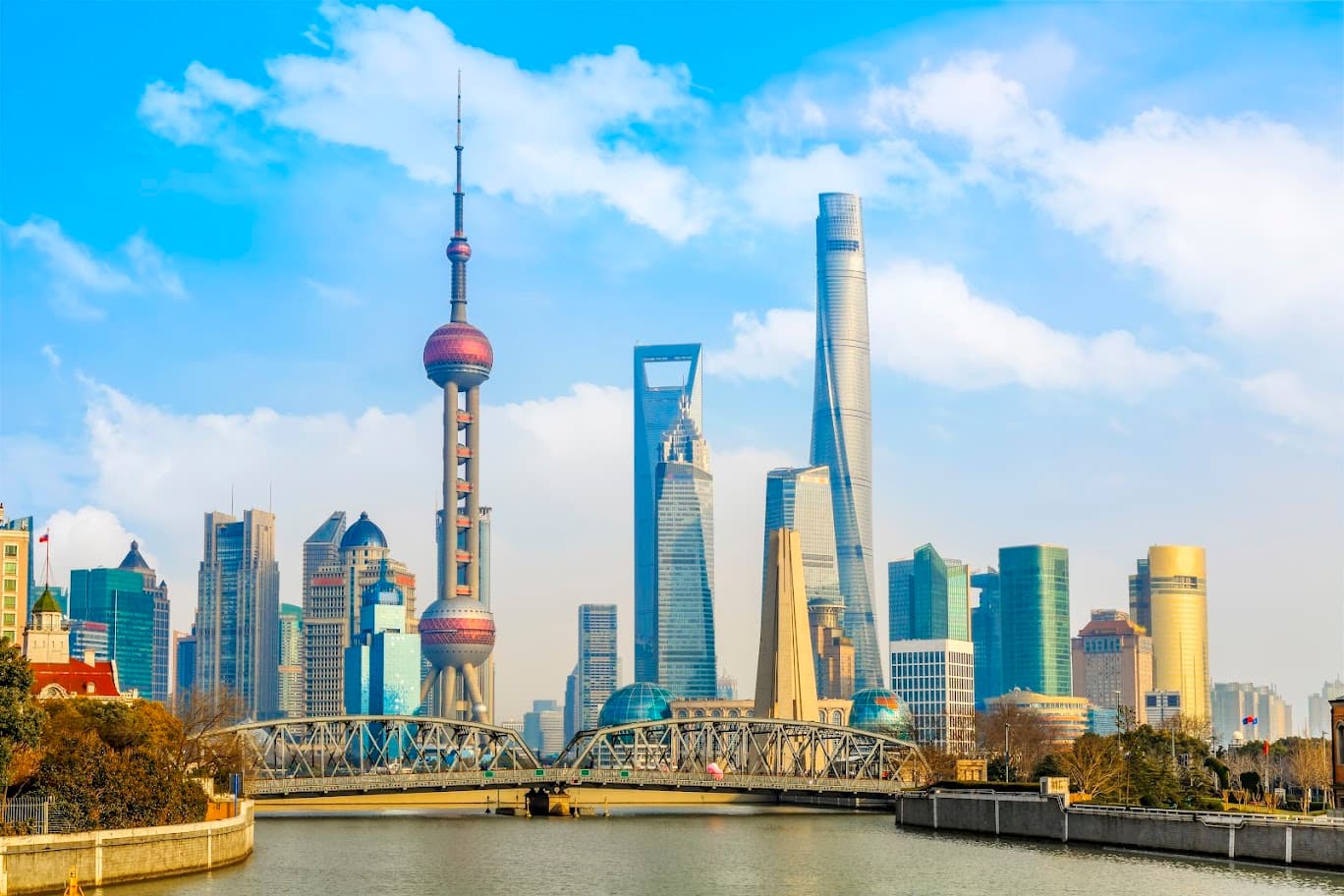 the bund in shanghai