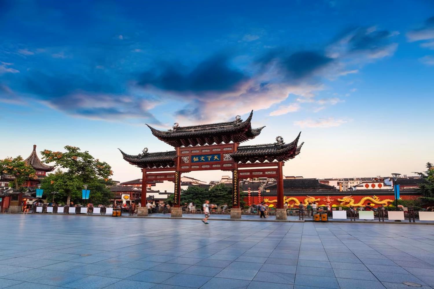 Nanjing 1 Day Tour: Discover Memorials, Temples & Historic Landmarks