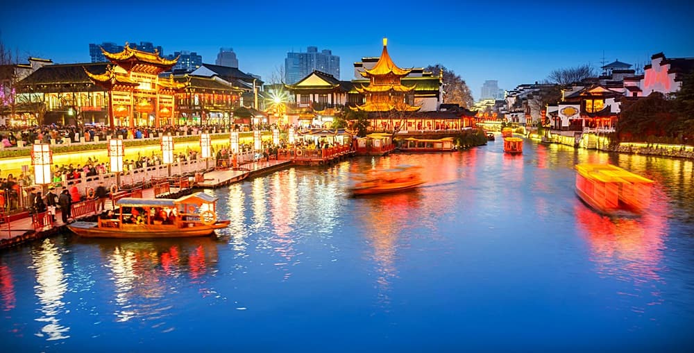 Night Cruise on Qinhuai River
