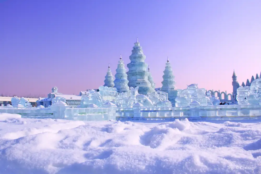 Ice and Snow World