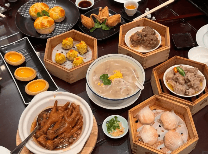 Eat Like a Local – Authentic Cantonese Dim Sum Morning Tea Experience