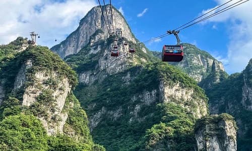 Tianmen Cableway Ascent