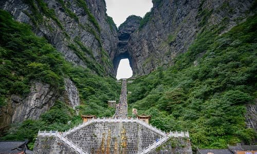 1-Day Zhangjiajie: Tianmen Cableway, Glass Walkway & Heaven's Gate