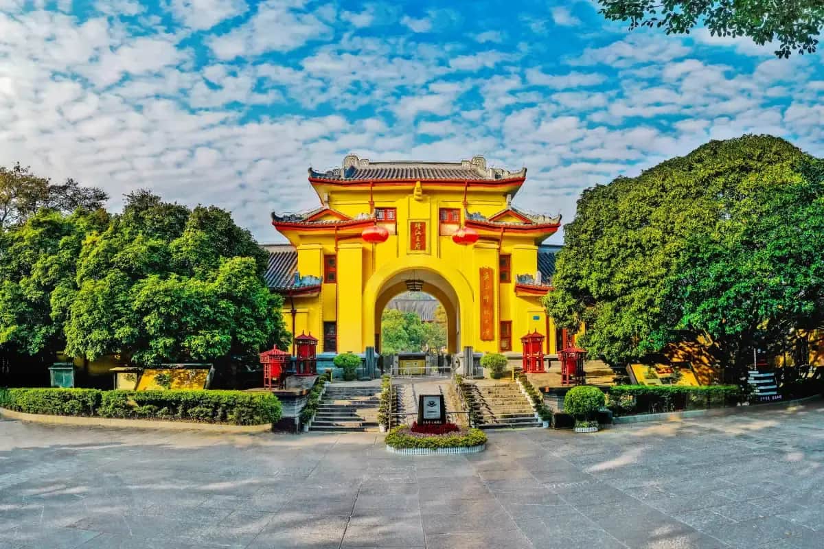Classic Guilin City Day Tour Package: Step Into Ancient Guilin’s Stories, Legends & Local