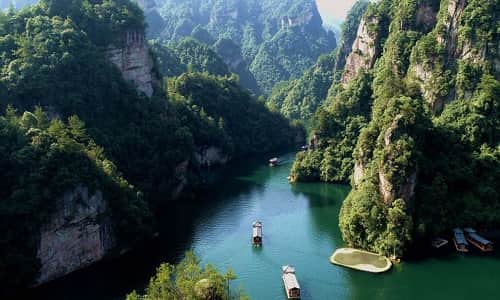 1-Day Zhangjiajie: Baofeng Lake Cruise & Yellow Dragon Cave