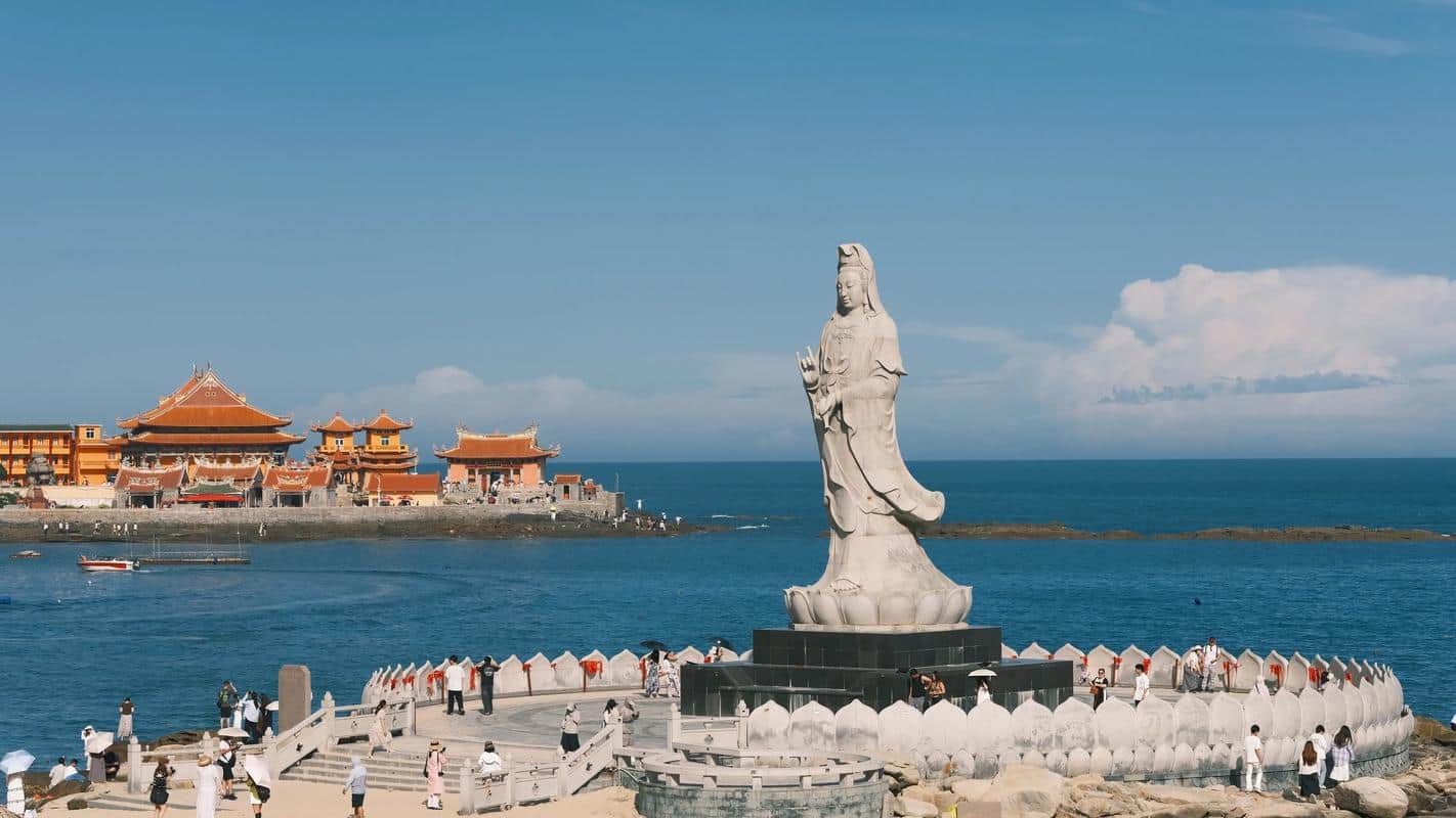 12-Day Fujian Grand Heritage Tour: Island Life, Tulou Villages, Tea Mountains & Coast