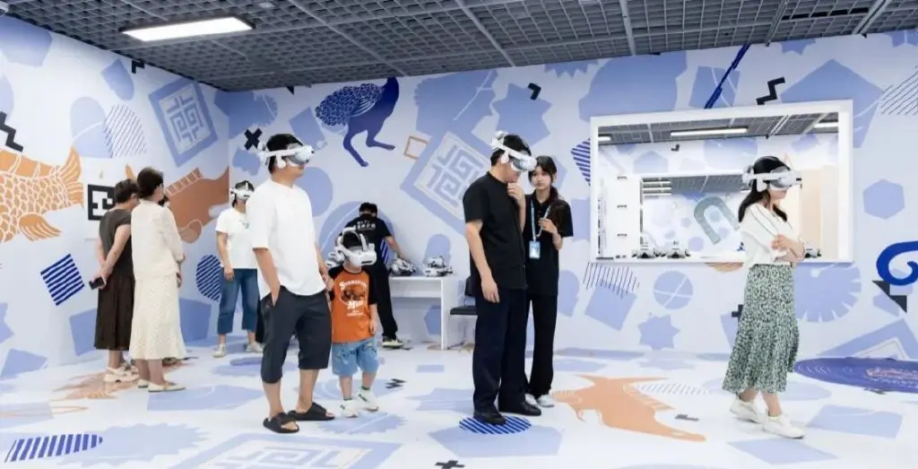 Guantian‑xia · Kunyu Wanguo Quantu VR Immersive Exhibition
