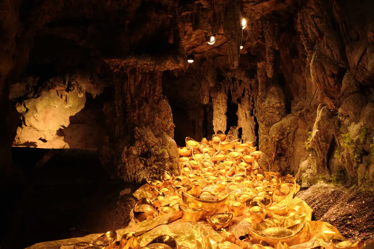 Silver Cave