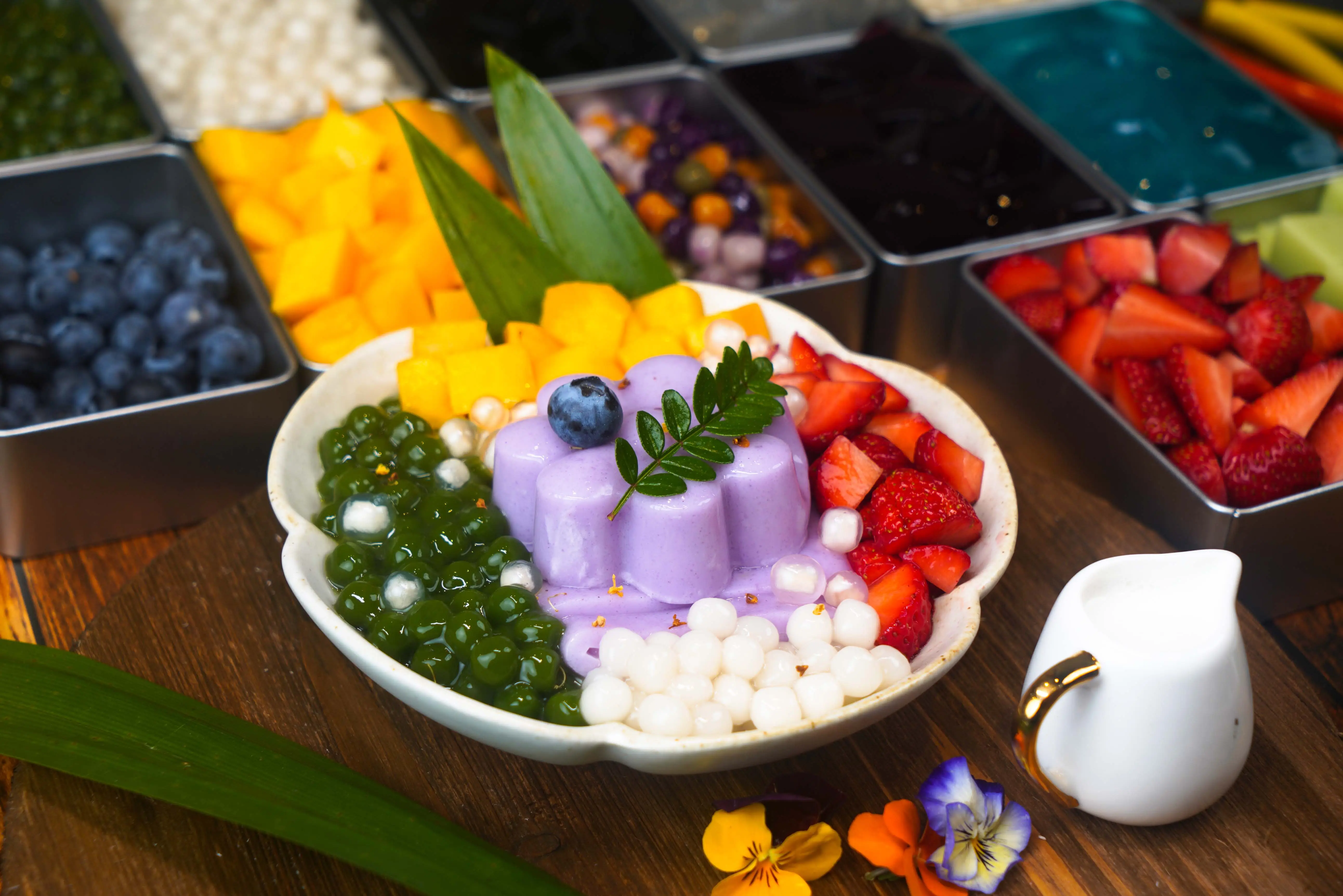 Traditional Cantonese Dessert Experience
