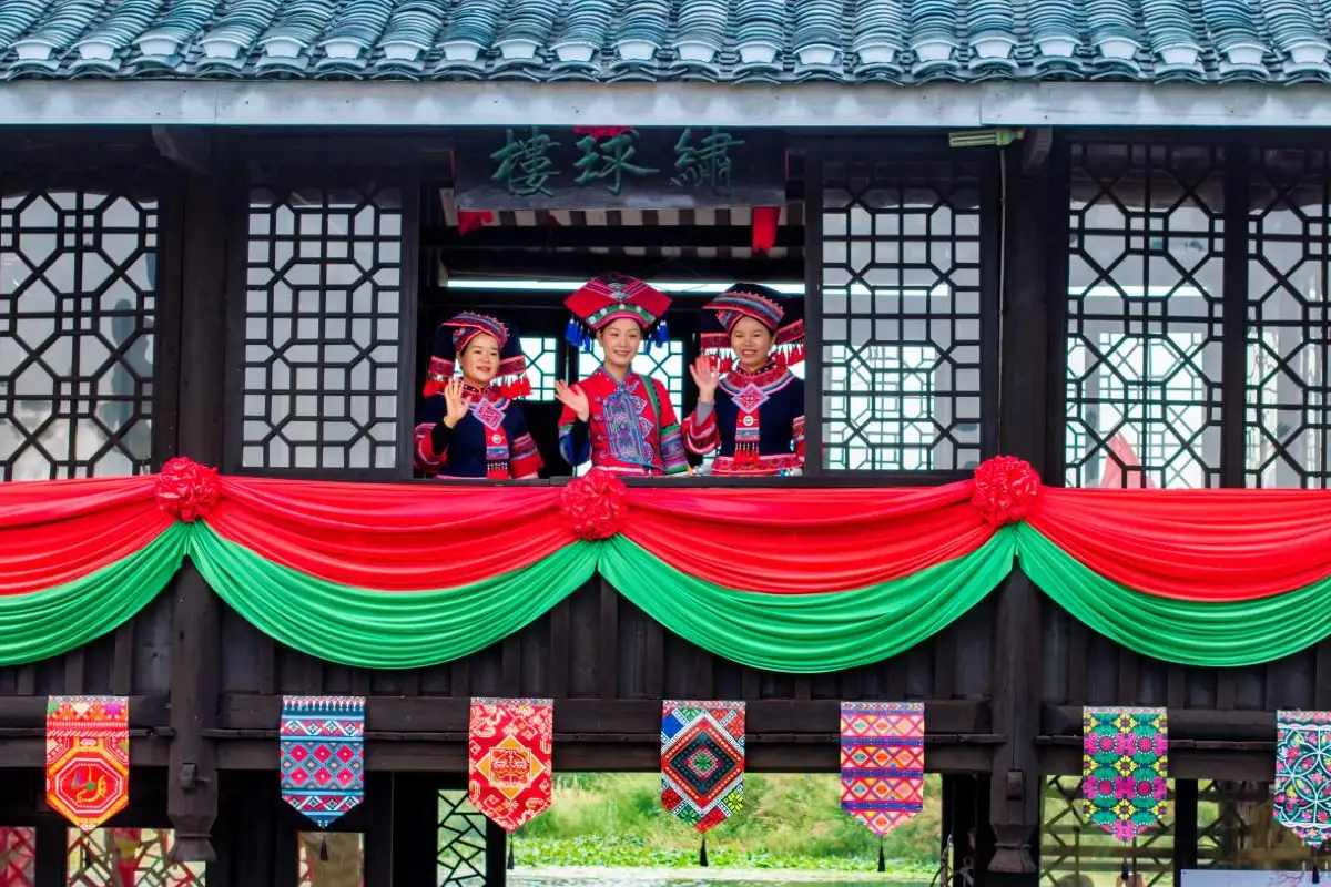 Shangri La Scenic Area nine