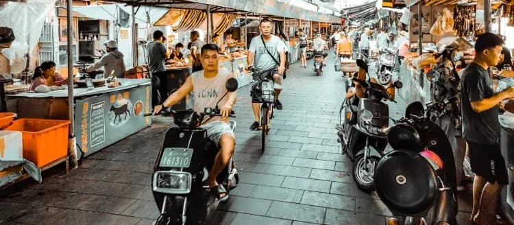 Dongmen Wet Market