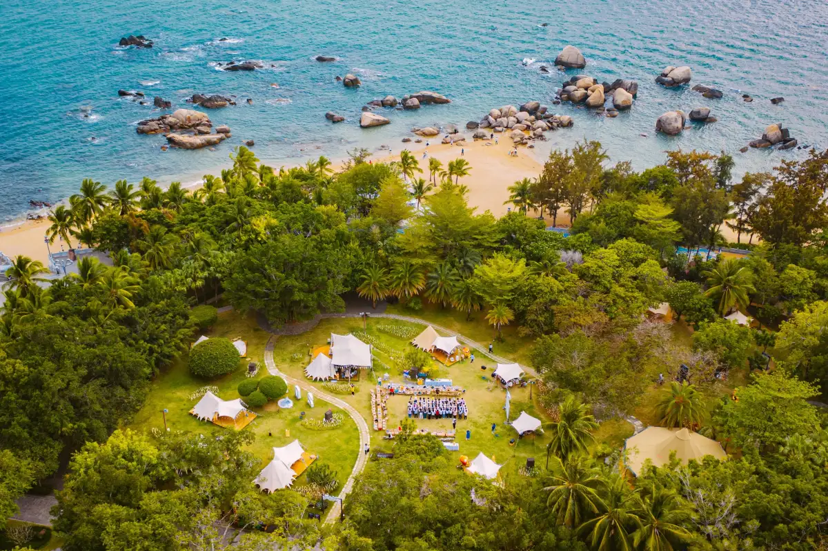 5 Days Sanya Bay Highlights Tour: Yalong Bay & Wuzhizhou
