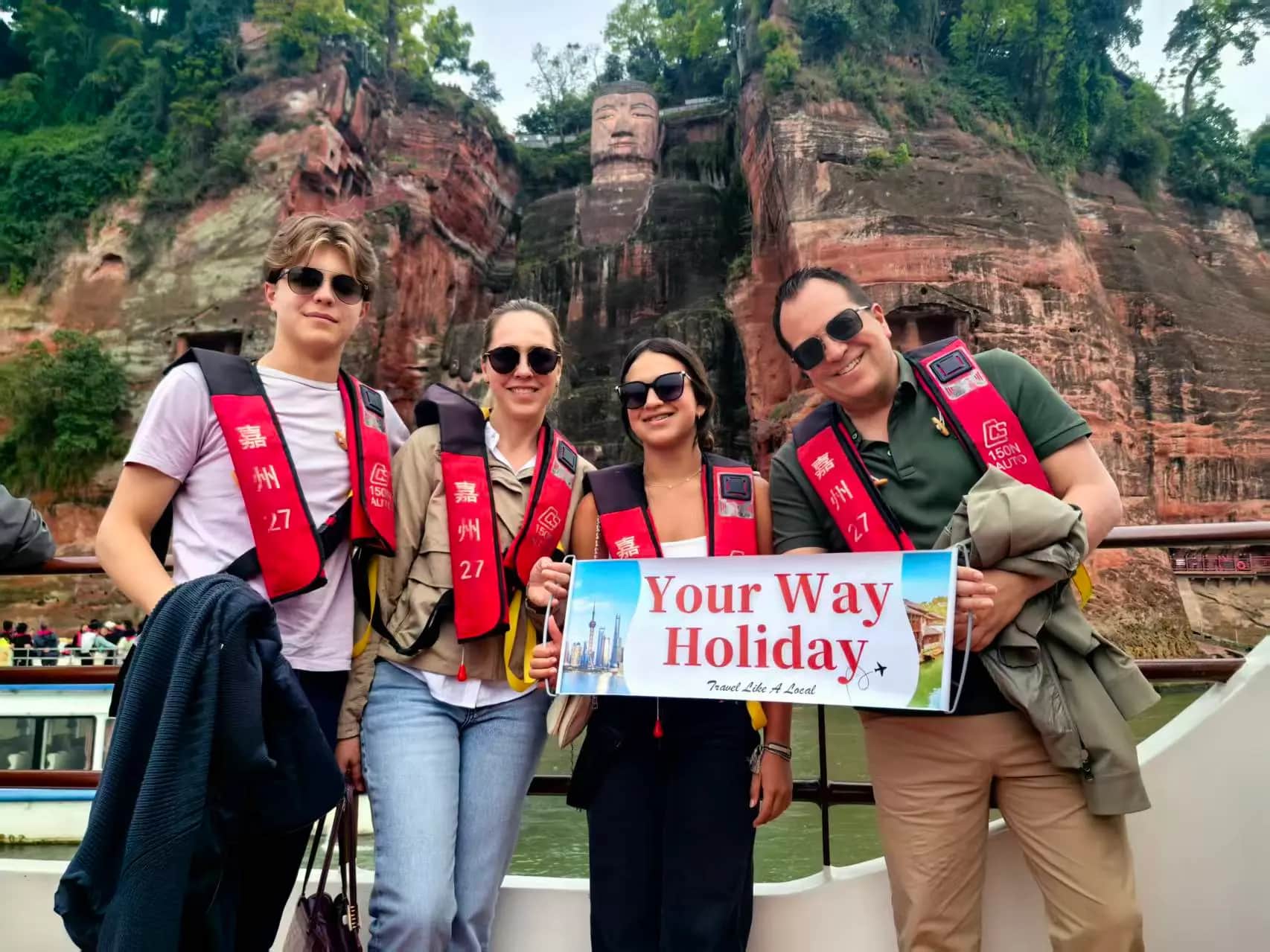 2-Day Leshan & Emei Mountain Discovery Experience