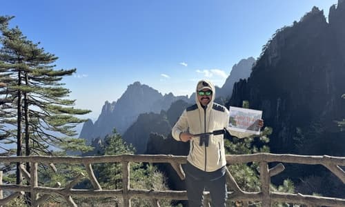 2-Day Huangshan Hiking Tour: Sunrise, Sunset & Classic Mountain Peaks