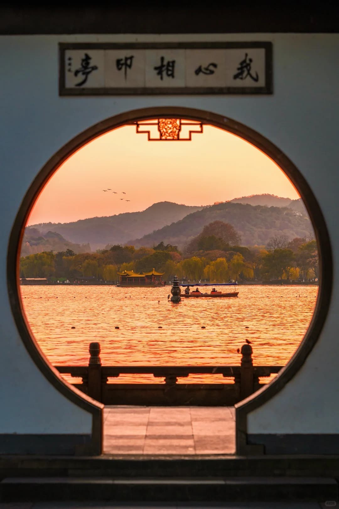 2-Day Hangzhou Heritage Journey: West Lake, Zen Culture & Local Traditions