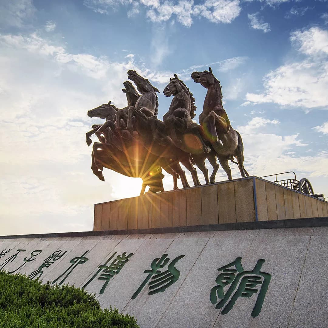 Whispers of Luoyang: 2-Day Private Tour with Royal History & Buddhist Heritage
