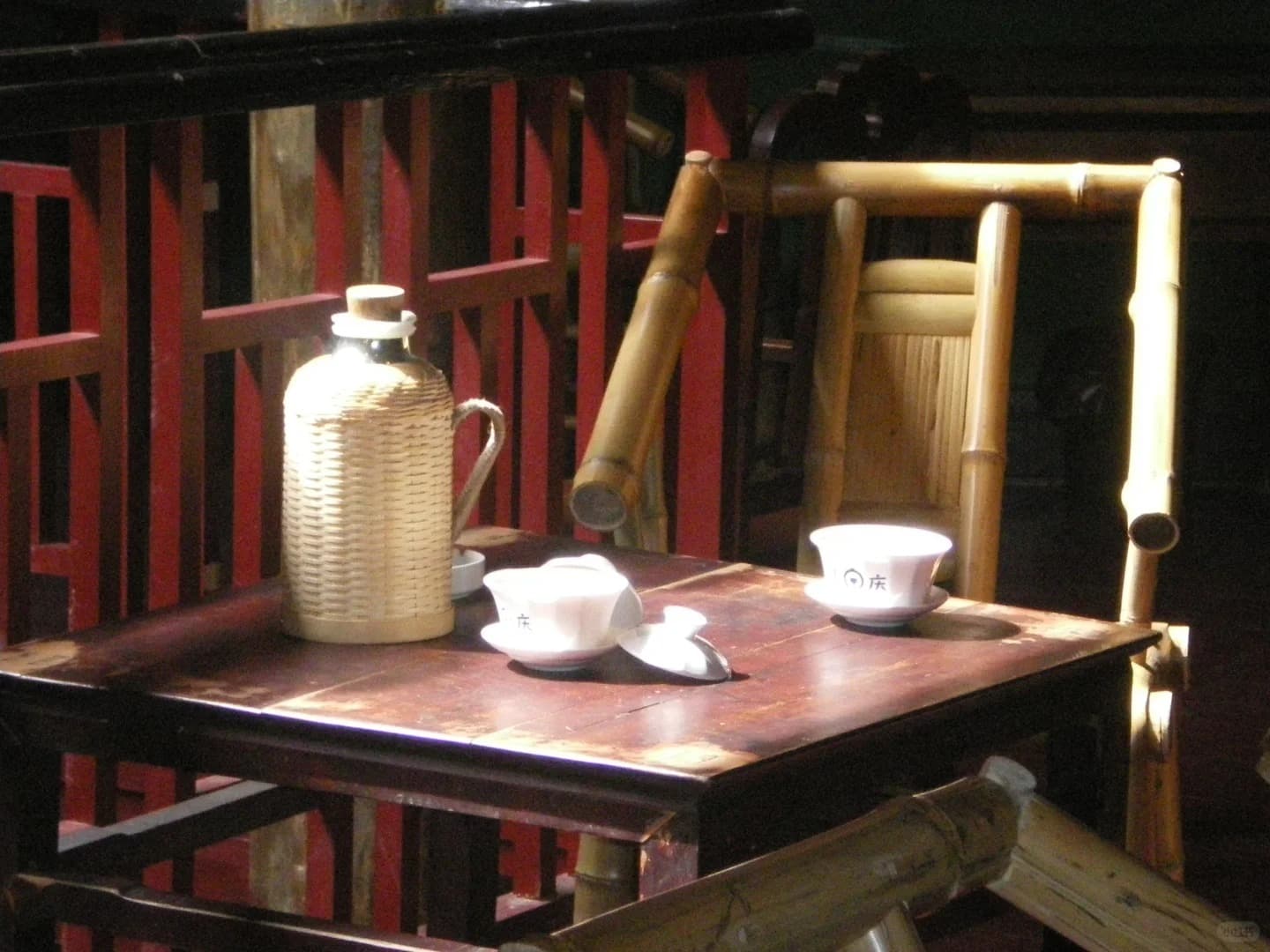 Covered-Bowl Tea Ritual