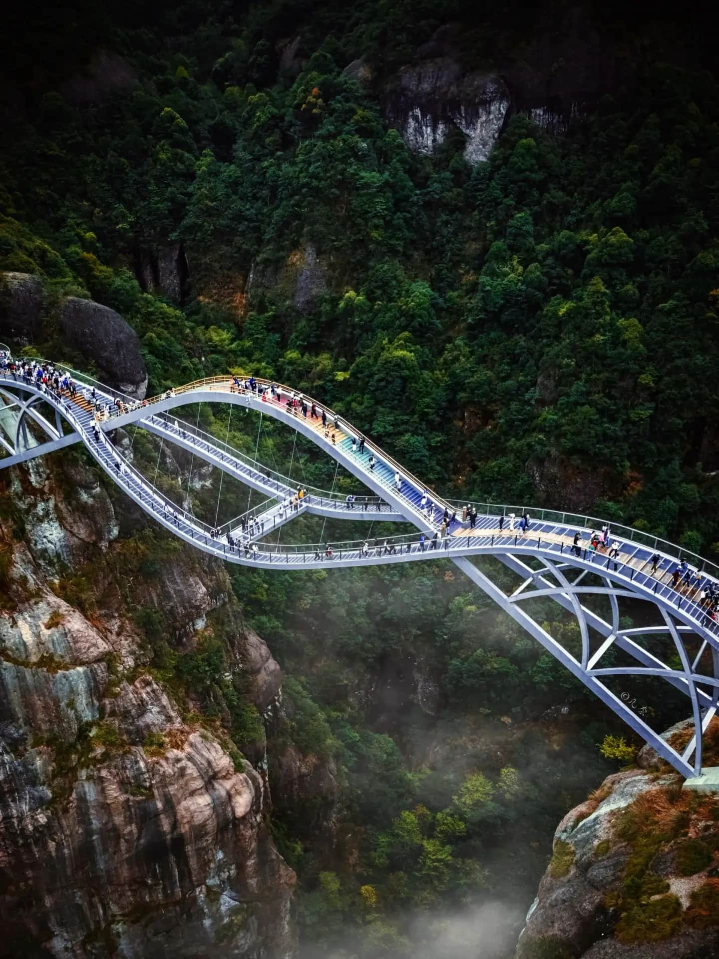 1-Day Trip from Hangzhou to Shenxianju Scenic Area: Walk the Sky on the Ruyi Bridge