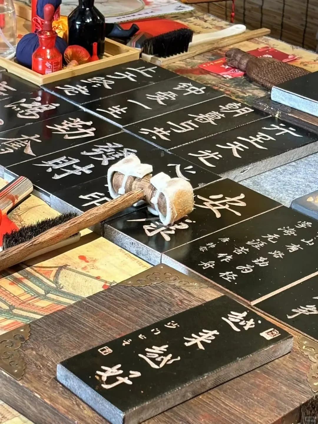 Tangmo Traditional Plaque Rubbing Experience