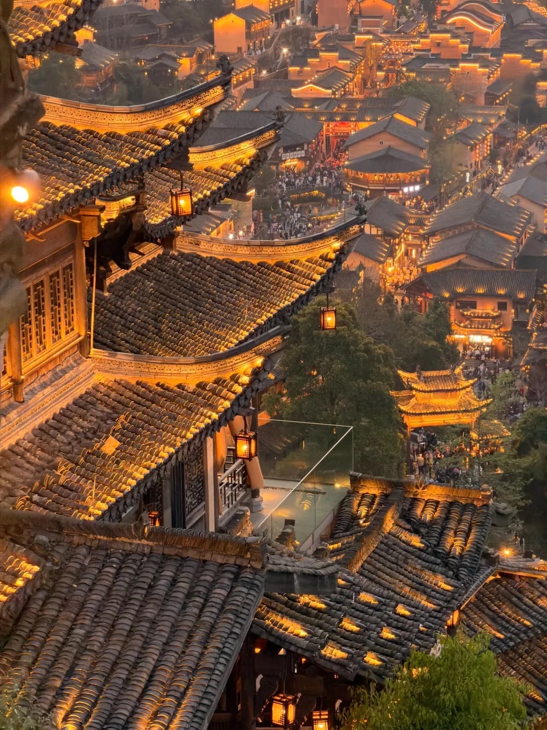 8-Day Shanghai, Hangzhou & Huangshan Adventure: Mountains, Villages & Hidden Wonders
