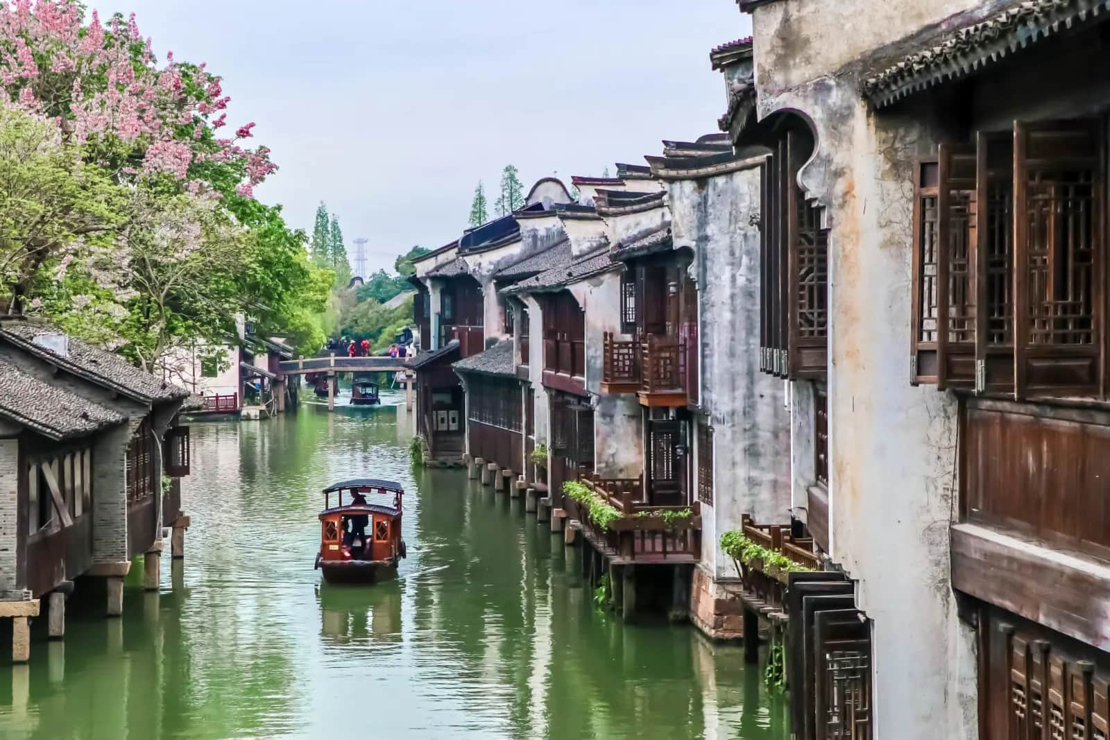7-Day Jiangnan Tour Package: Discover Shanghai, Suzhou, Hangzhou, Wuzhen & Nanjing