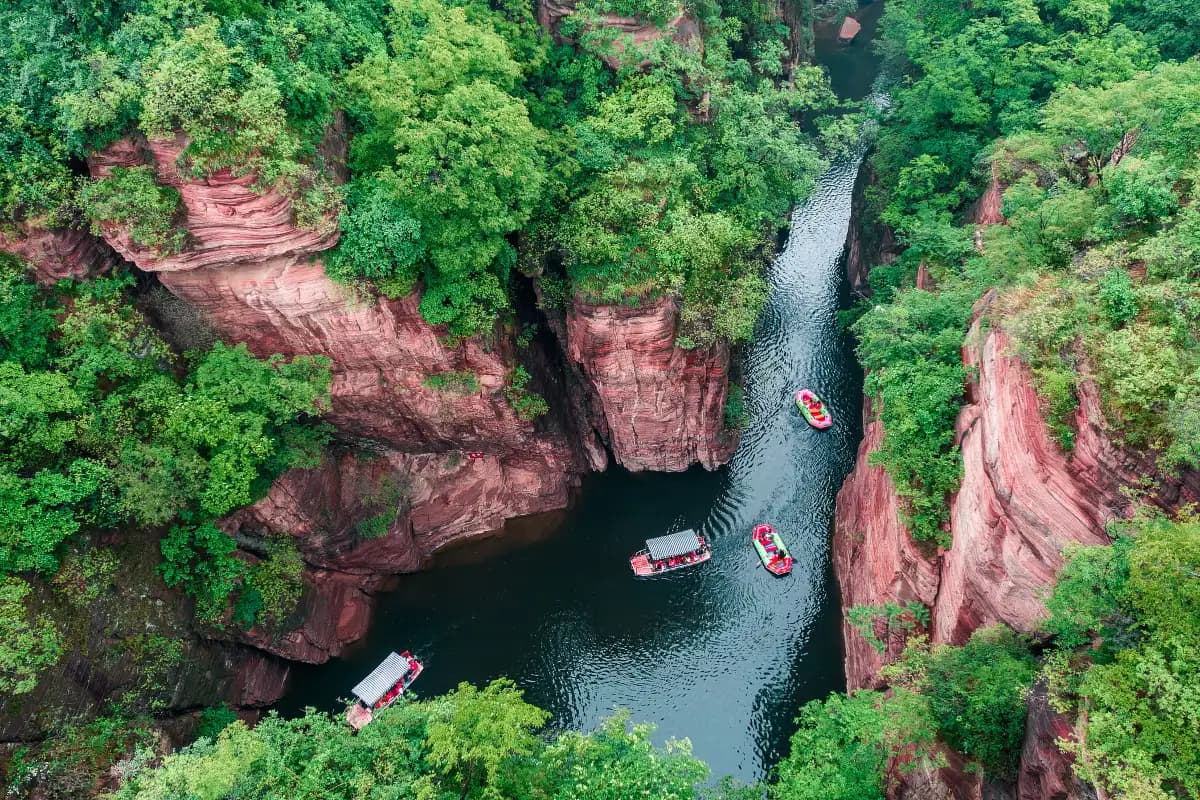 13-Day Xi’an Luoyang Nature Tour: Majestic Mountains, Scenic Valleys & Ancient Heritage
