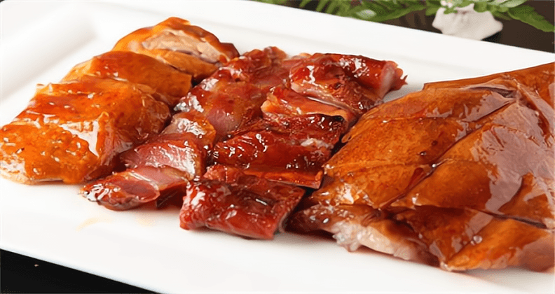 Cantonese Roast Goose & Char Siu – Traditional BBQ Experience (Make a Reservation in Advance)