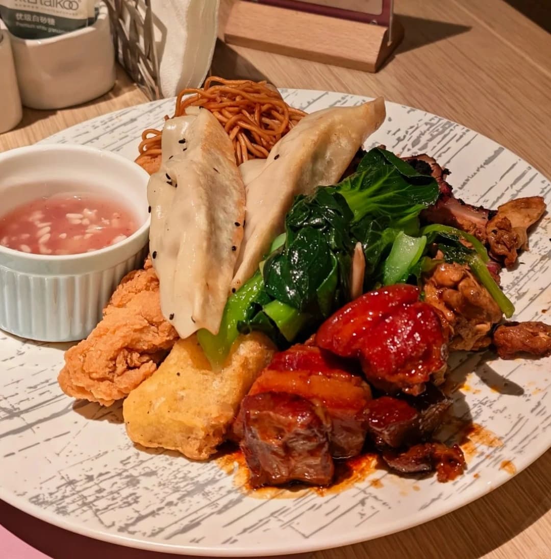 Huangshan Mountain Top Buffet Lunch