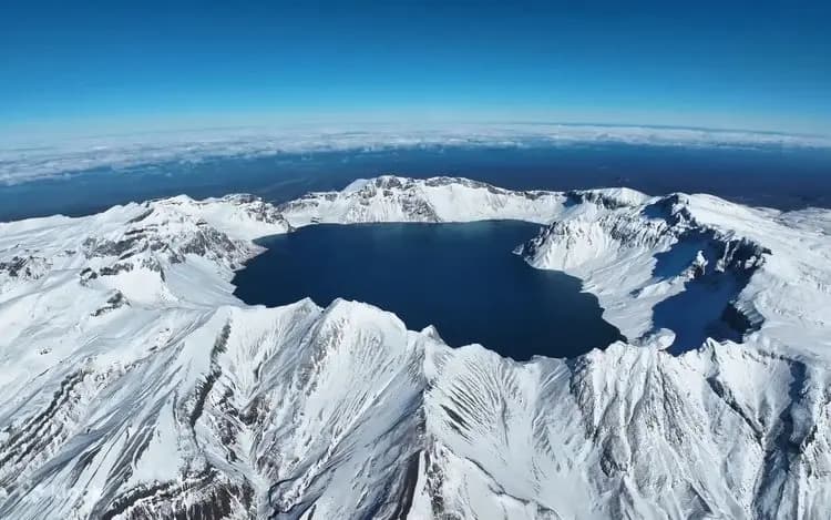 Changbai Mountain 2 Days Tour: Tianchi Lake, Waterfall & Ancient Forest from Changchun