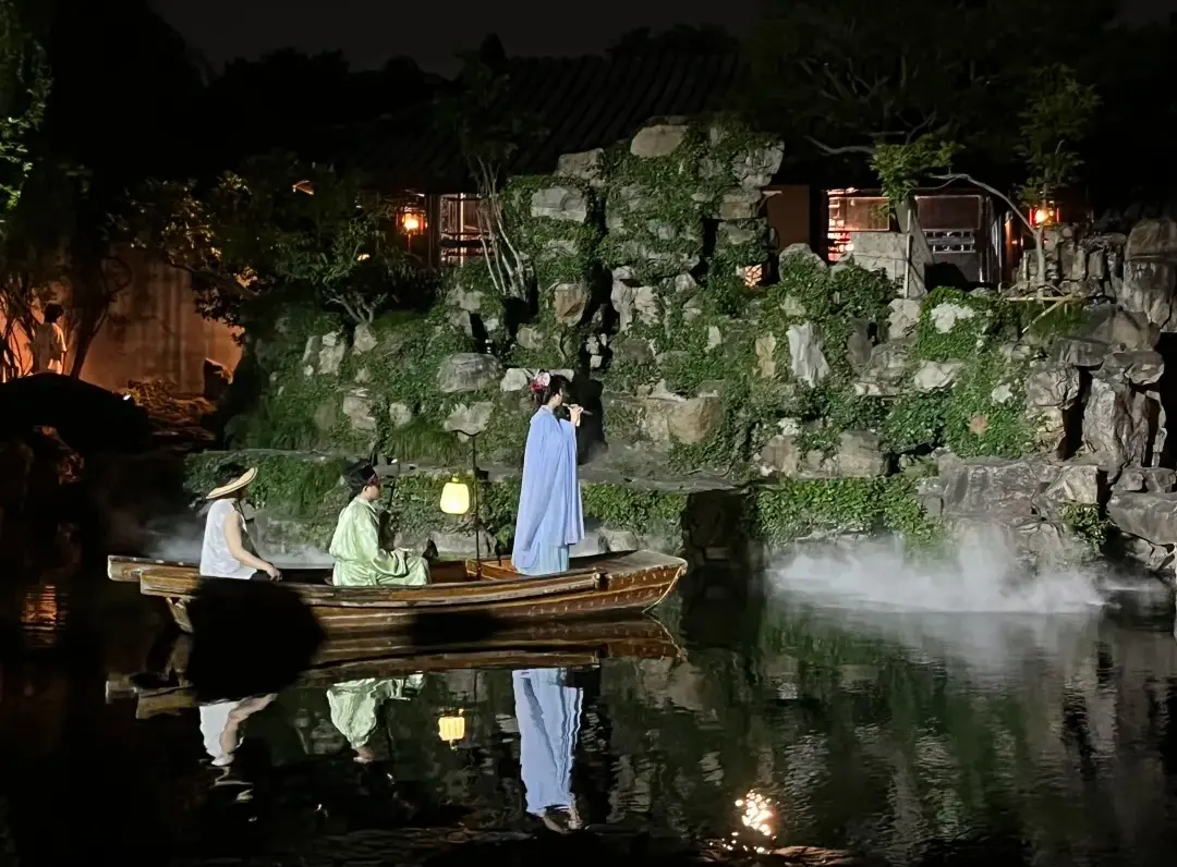 Master of the Nets Garden Night Garden suzhou (1)