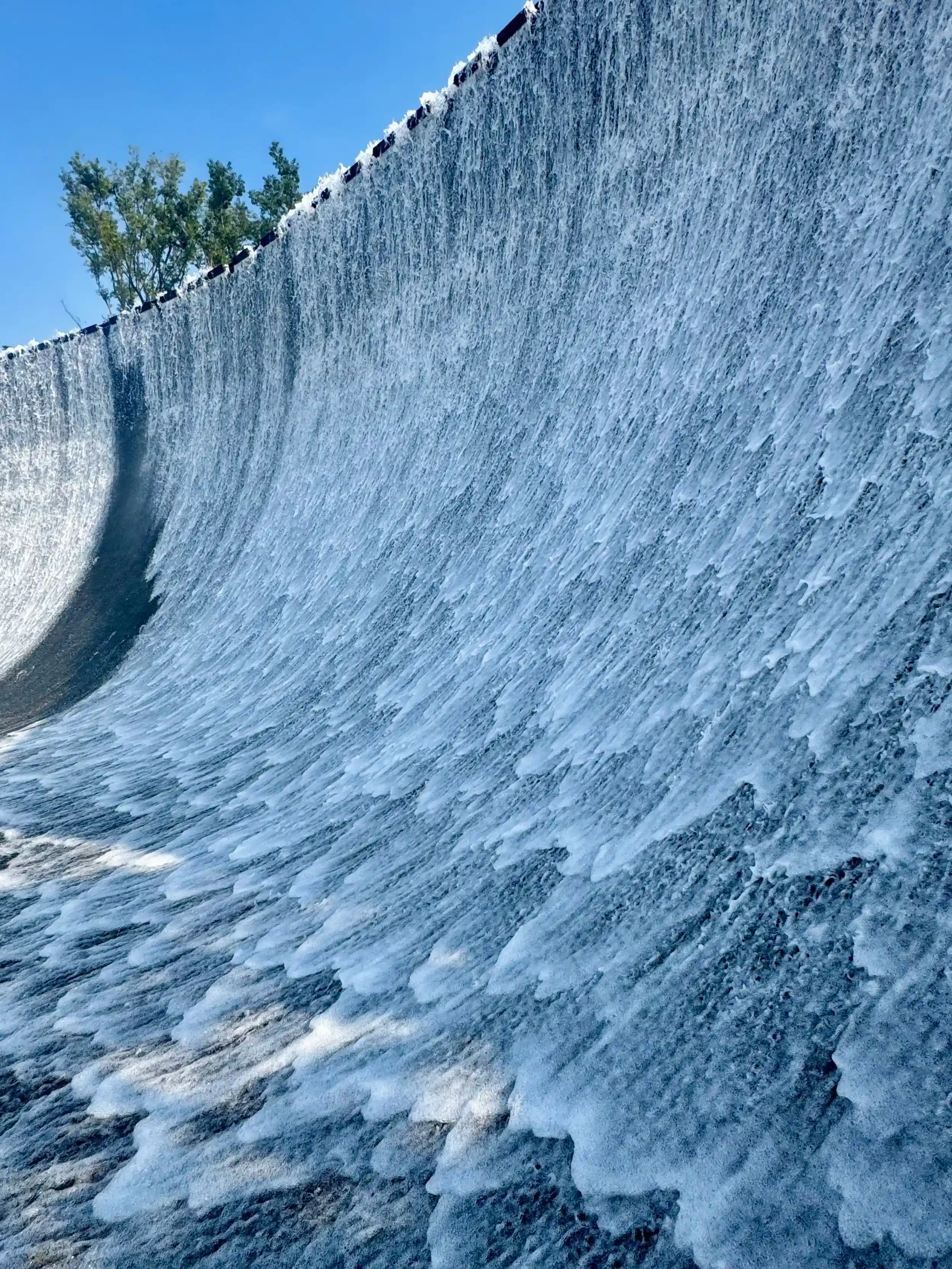 Tide Wall