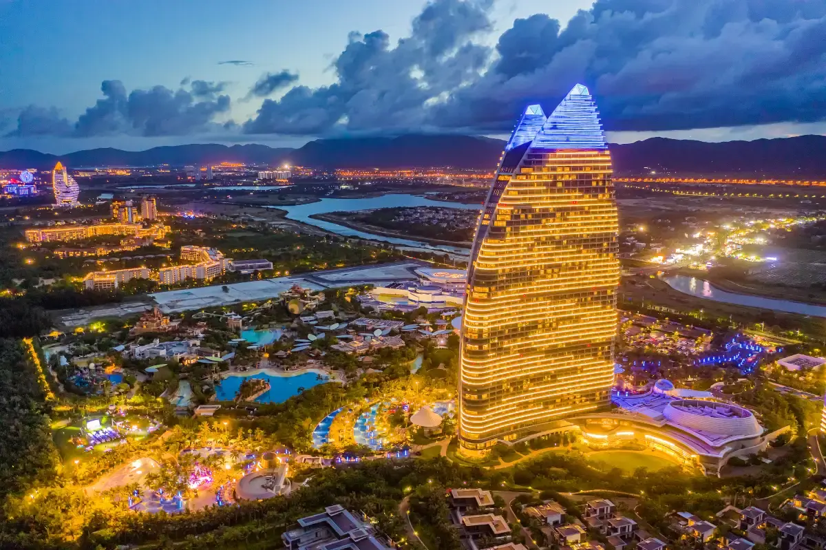 5-Day Sanya Luxury Resort Retreat: Atlantis, Sailing, Golf & Duty Free Shopping