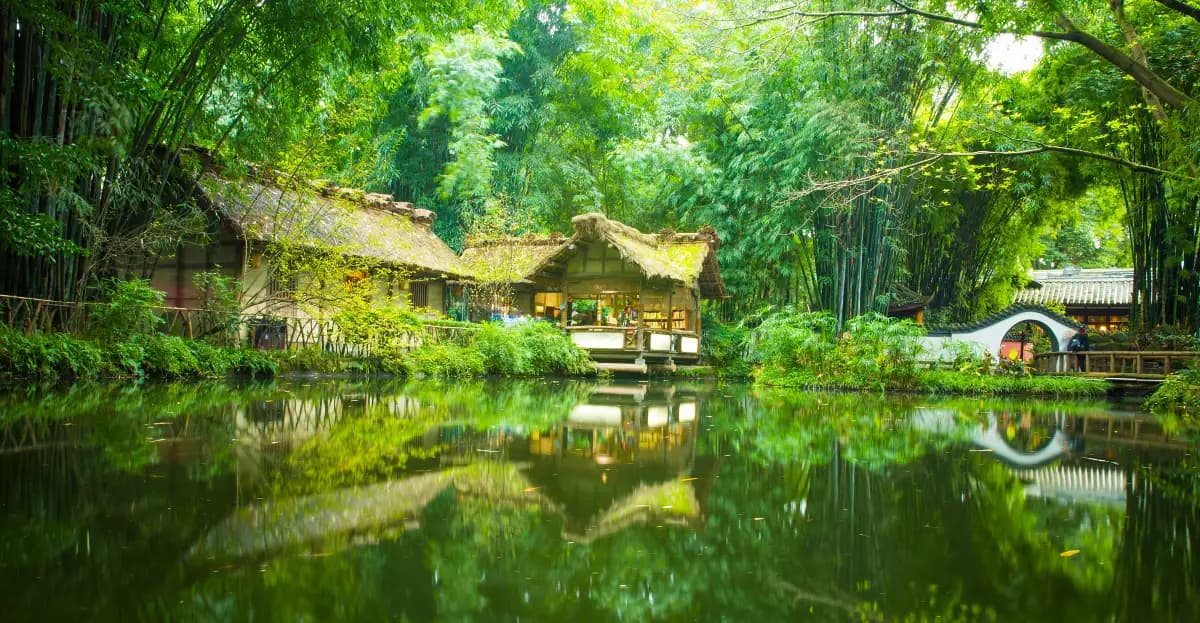 Dufu Thatched Cottage