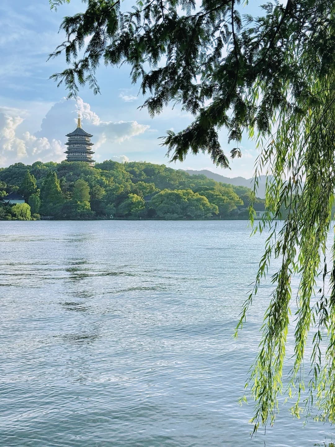 West Lake Boat Cruise